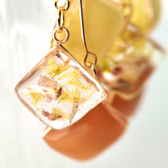 時の流れに咲く花_オレンジ_レトロなイヤーアクセサリー 6枚目